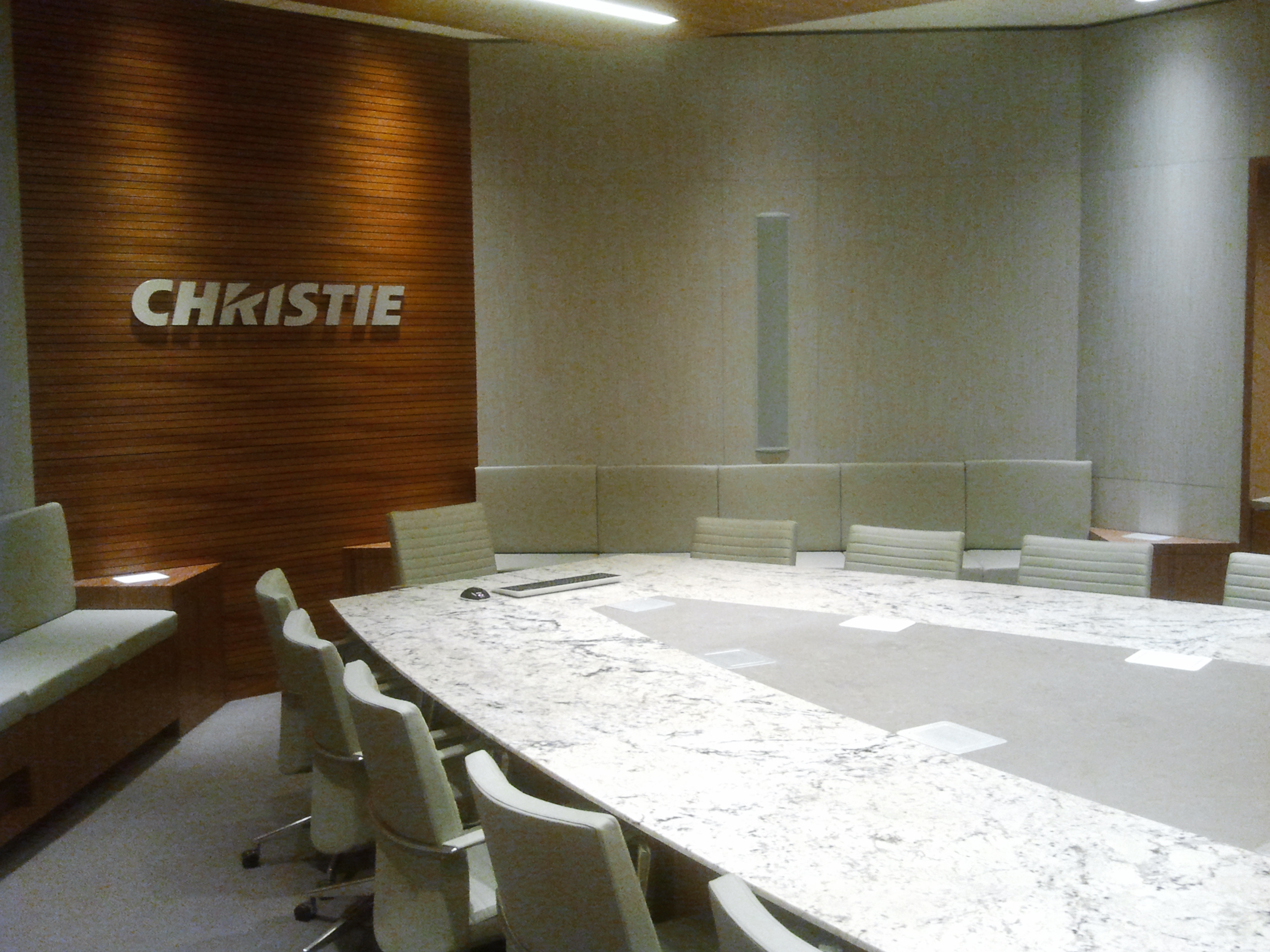 Acoustic Design & Lighting Optimization for Boardrooms